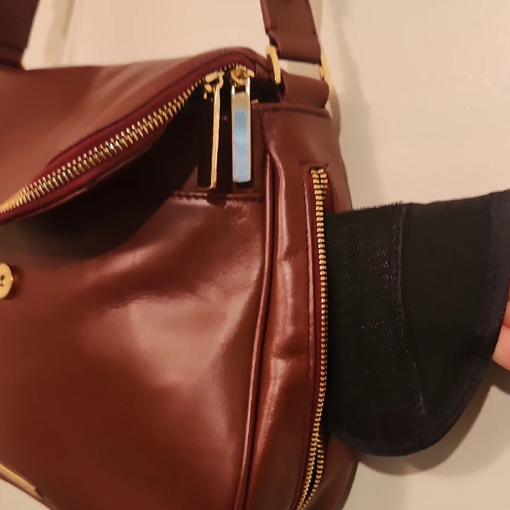 Beau + Arrow Charley Hobo - Picture 7 of 13